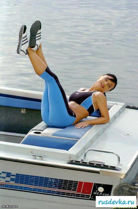 Речной патруль на причале