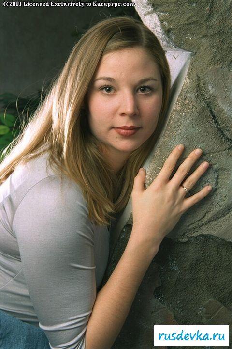 Ремонтница сняла с себя униформу 