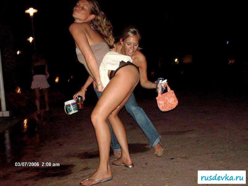 С пьяными малышками всегда весело