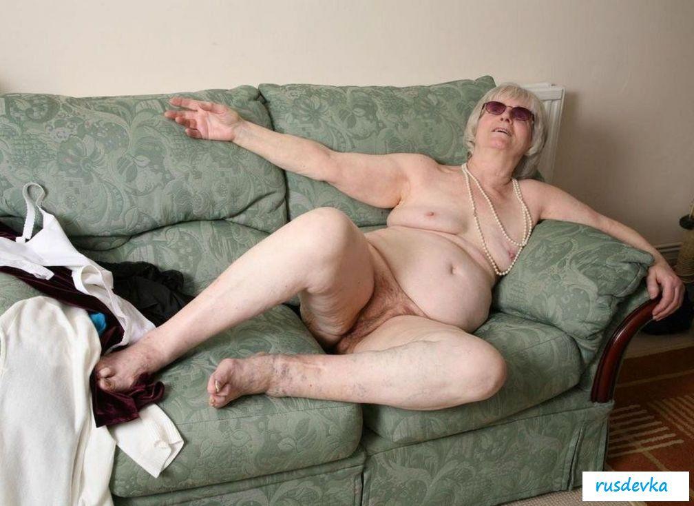 Прелести голой пожилой